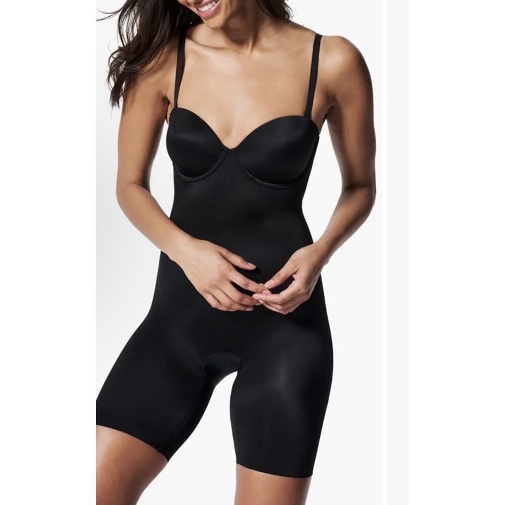 Spanx Suit Your Fancy Strapless Mid-Thigh Cupped Body Suit in Very Black Size L
